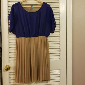 Flowy blue & tan dress with pleated bottom